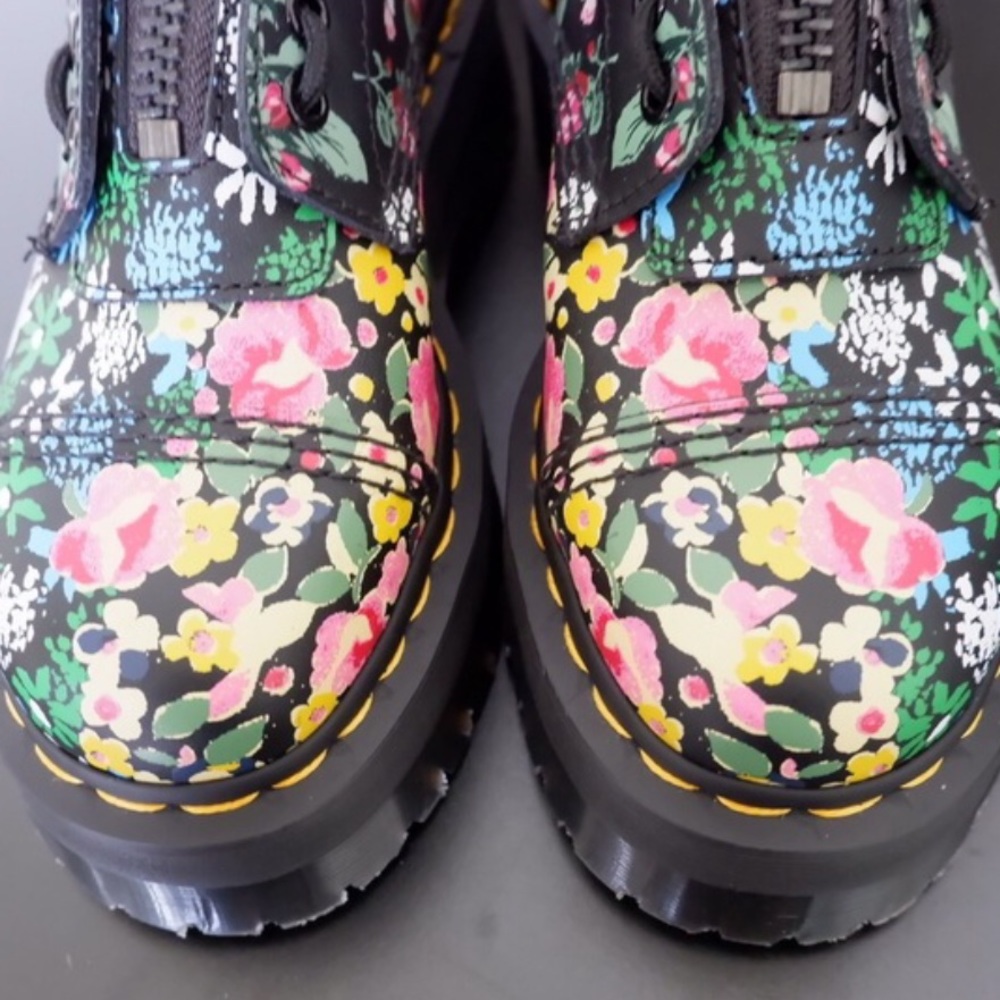 DR. MARTENS Sinclair Floral Mash Up - Picture 8 of 13